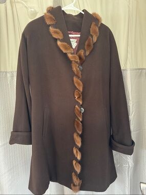Women's Dark Brown 100percent lambswool jacket with genuine mink accents